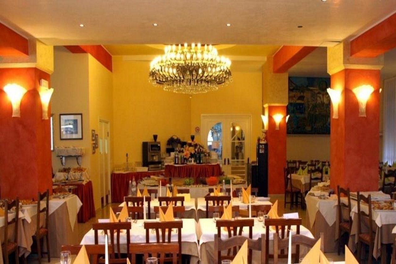 Hotel Bembo Бібіоне Екстер'єр фото